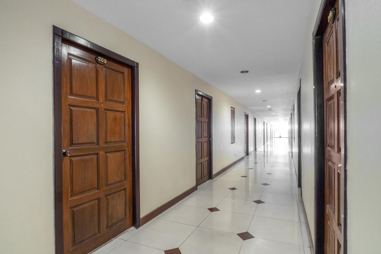 Oyo 882 The Moonlight Serviced Apartment Pattaya Bagian luar foto
